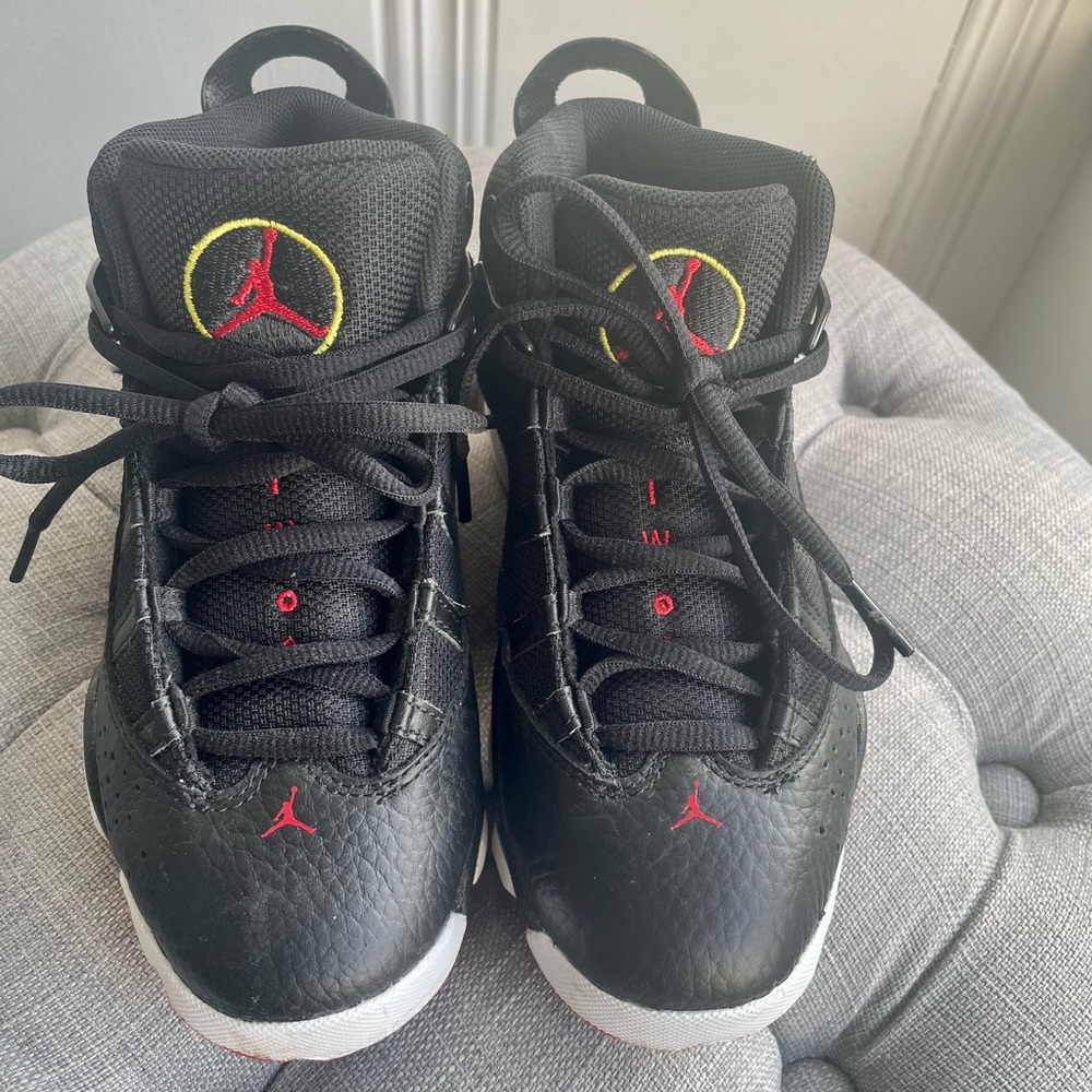 Boys Air Jordana size 1